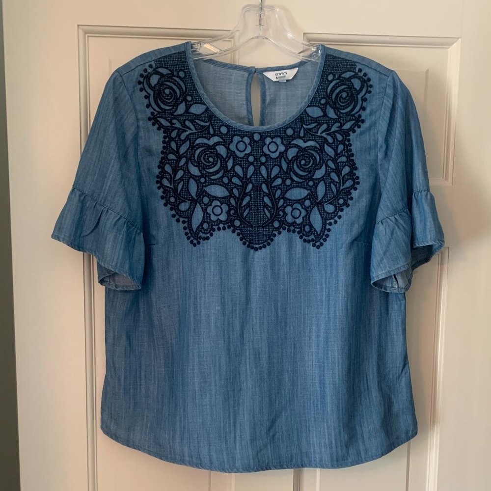 2/$25 Crown & Ivy Chambray Embroidered Top - Size Small